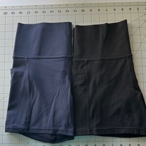 Athleta Women's Athletic Shorts - Salutation Stash 5” Navy and Black